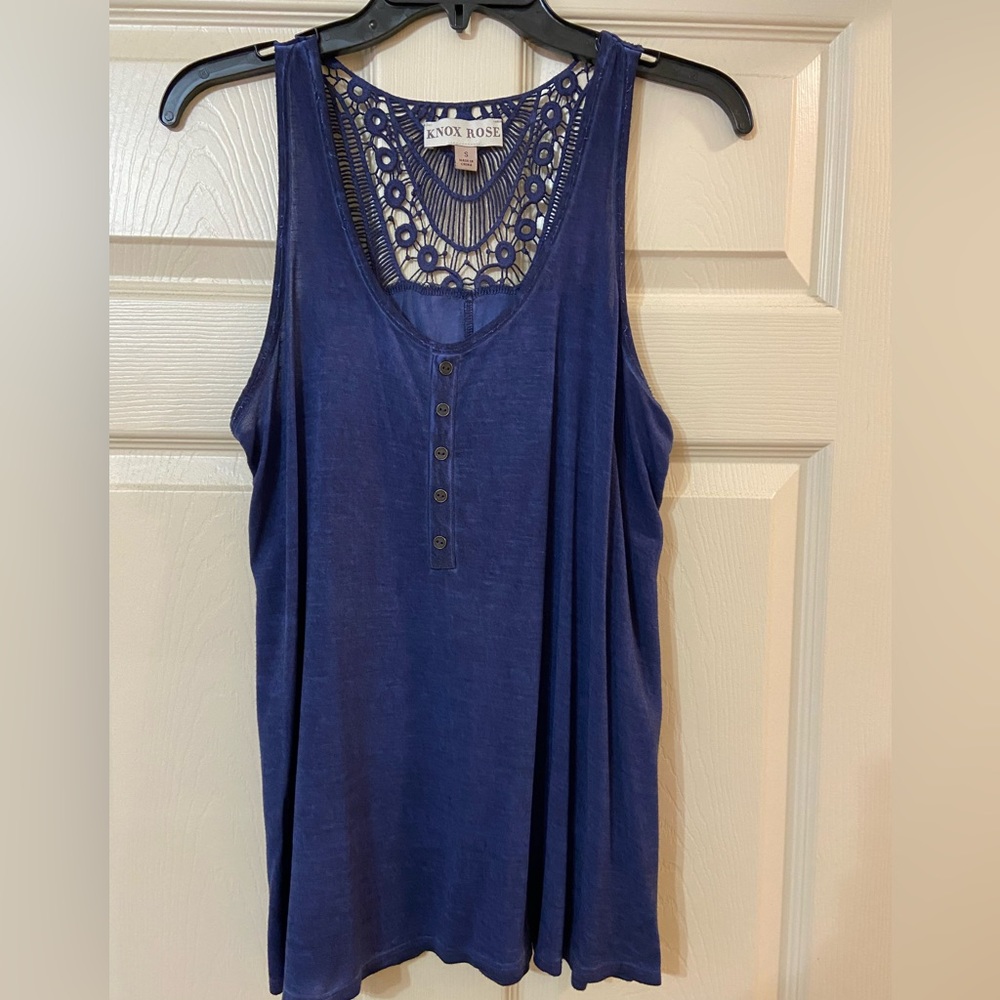 Like New Worn Once Sleeveless Button Down Scoop Neck Blouse with Designed Back